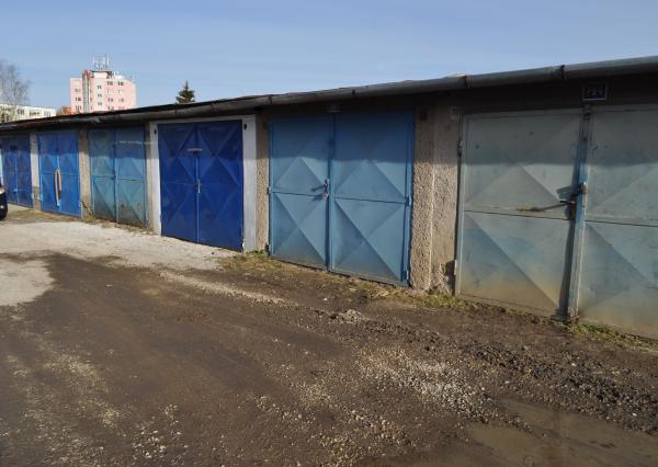 Garáž, sídl. Tarča, Sp. Nová Ves