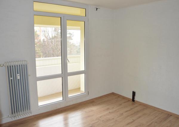 Byt 2+1 s loggiou na sídl. Tarča, Sp. Nová Ves