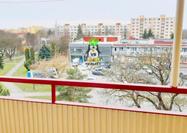 Útulný 3- izbový byt, 74 m2, Michalovce