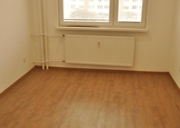 Byt 3+1 s loggiou, sídl. Západ 1, Sp. Nová Ves