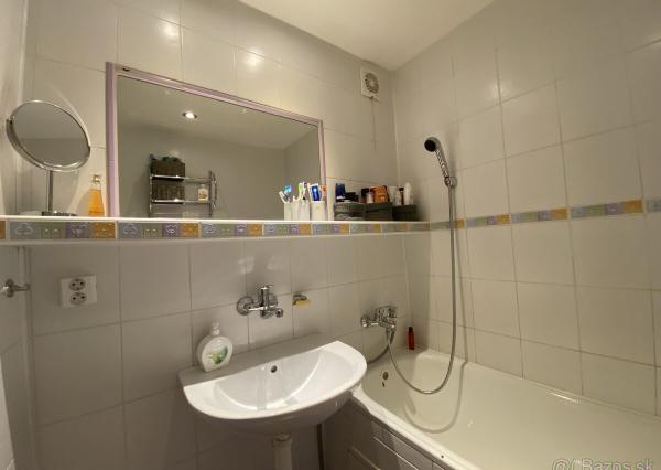 Byt 3+1 s loggiou, sídl. Západ 1, Sp. Nová Ves