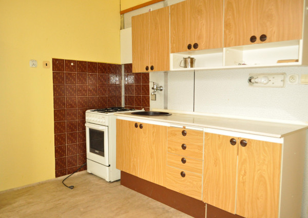 Byt 2+1 s loggiou, centrum Spišská Nová Ves