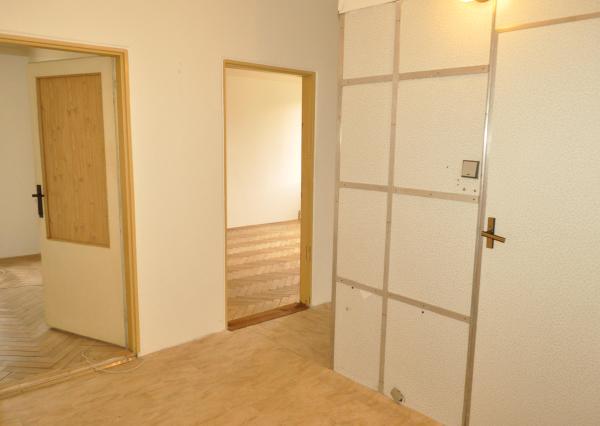 Byt 2+1 s loggiou, centrum Spišská Nová Ves