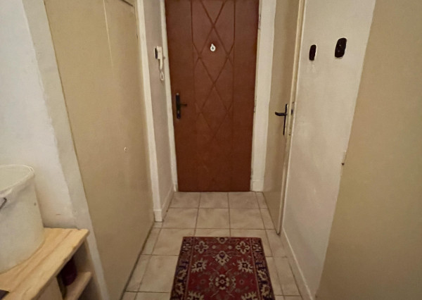 Byt 2+1 centrum Sp. Nová Ves