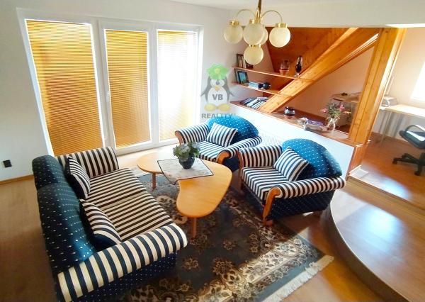 Jedinečný rodinný dom v obci Vinné s rozľahlým pozemkom