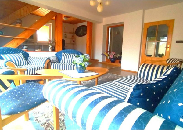 Jedinečný rodinný dom v obci Vinné s rozľahlým pozemkom