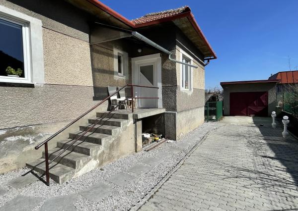 Rodinný dom v blízkosti centra mesta Sp. Nová Ves