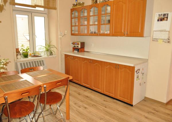 Velkometrážny byt 3+1 s garážou centrum, Sp. Nová Ves