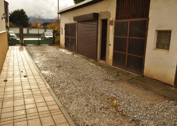 Velkometrážny byt 3+1 s garážou centrum, Sp. Nová Ves