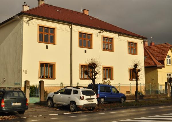 Velkometrážny byt 3+1 s garážou centrum, Sp. Nová Ves