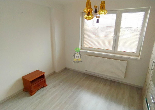 VÝRAZNE ZNÍŽENÁ CENA -Veľkorysý 5. izbový dom, Žbince