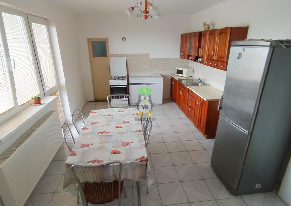 VÝRAZNE ZNÍŽENÁ CENA -Veľkorysý 5. izbový dom, Žbince