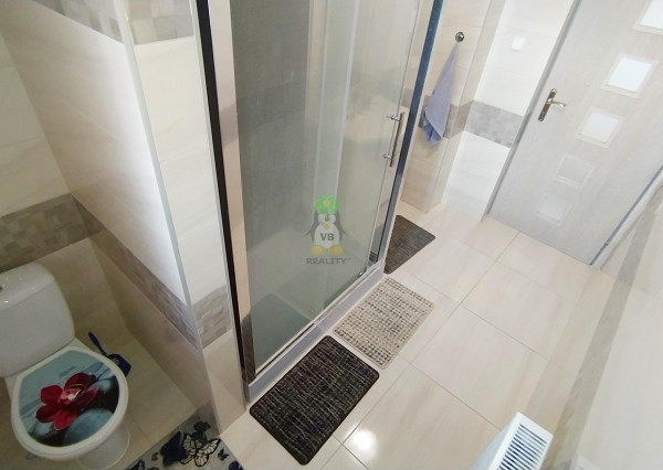 VÝRAZNE ZNÍŽENÁ CENA -Veľkorysý 5. izbový dom, Žbince