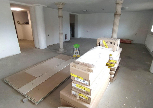 VÝRAZNE ZNÍŽENÁ CENA -Veľkorysý 5. izbový dom, Žbince