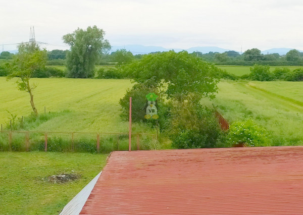 VÝRAZNE ZNÍŽENÁ CENA -Veľkorysý 5. izbový dom, Žbince