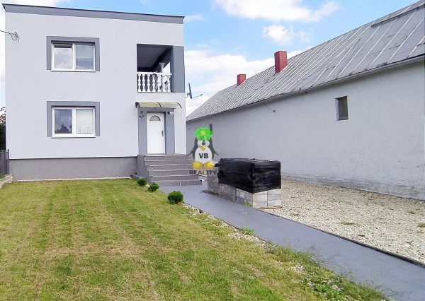 Rodinný dom, 2033m2, Falkušovce