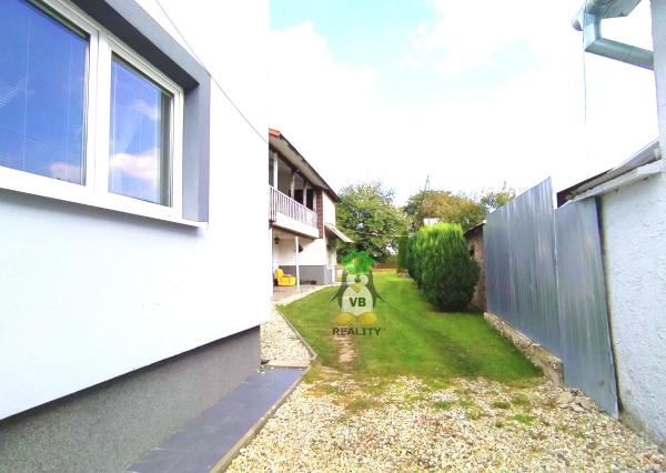 Rodinný dom, 2033m2, Falkušovce