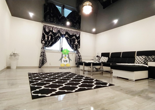 Rodinný dom, 2033m2, Falkušovce