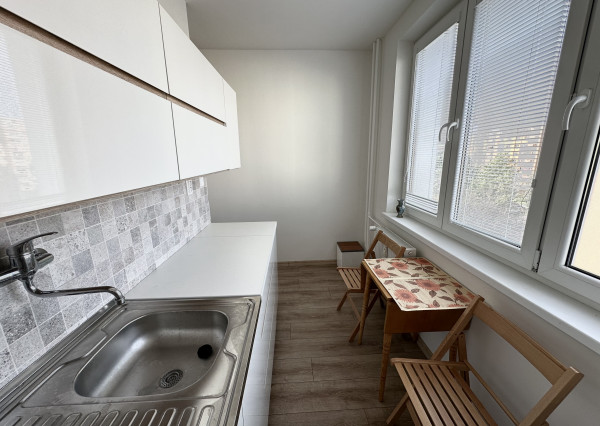 Byt 2+1 s loggiou sídl. Mier, Sp. Nová Ves