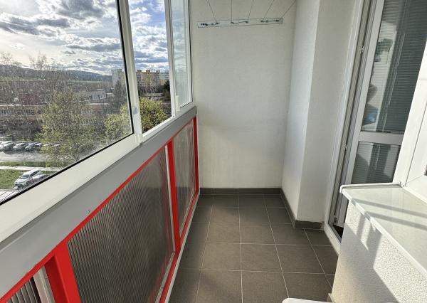 Byt 2+1 s loggiou sídl. Mier, Sp. Nová Ves