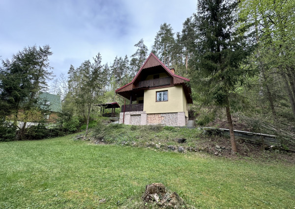 Chata s pozemkom na Čingove, okr. Sp. Nová Ves