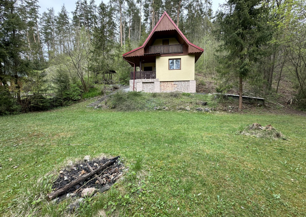 Chata s pozemkom na Čingove, okr. Sp. Nová Ves
