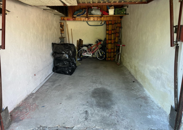 Garáž na sídlisku Tarča