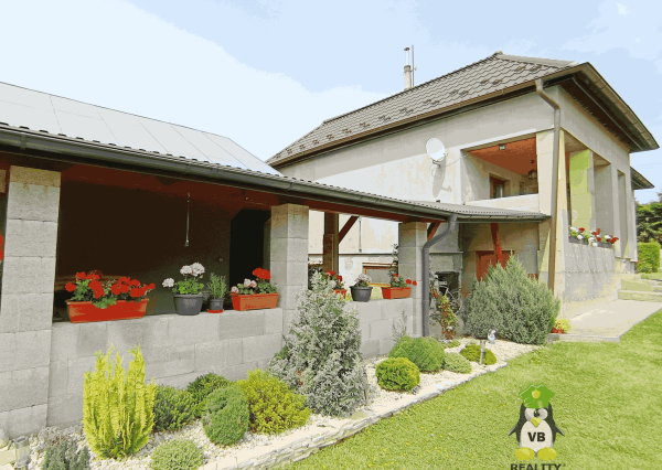 Rodinný dom s krásnou záhradou v obci Ložín