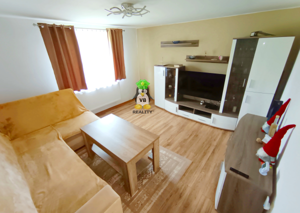 Rodinný dom s krásnou záhradou v obci Ložín