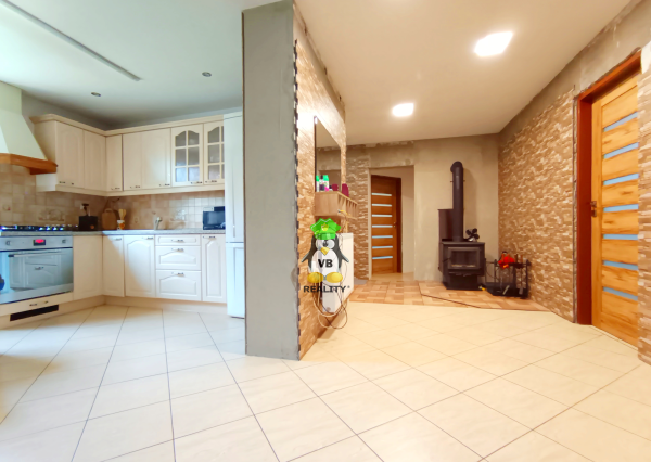 Rodinný dom s krásnou záhradou v obci Ložín