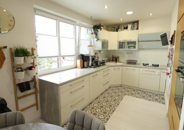 4 – izbový mezonetový byt s balkónom v centre mesta Spišská Nová Ves