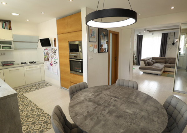 4 – izbový mezonetový byt s balkónom v centre mesta Spišská Nová Ves