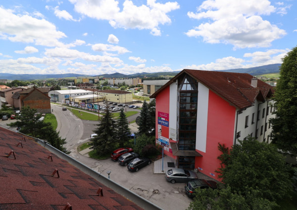 4 – izbový mezonetový byt s balkónom v centre mesta Spišská Nová Ves