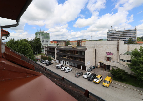 4 – izbový mezonetový byt s balkónom v centre mesta Spišská Nová Ves