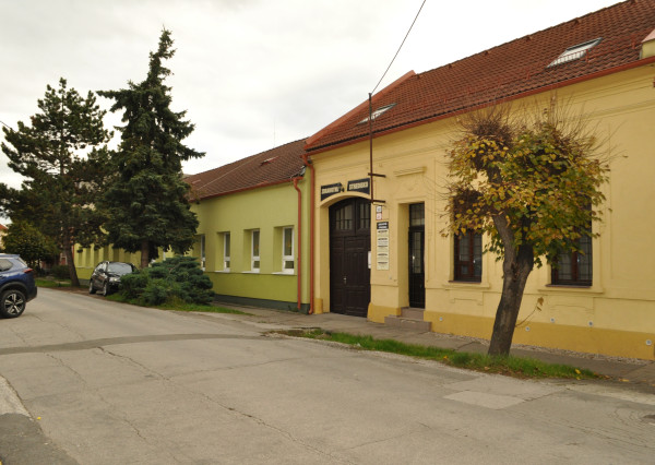 Prenájom priestorov v centre mesta Sp. Nová Ves