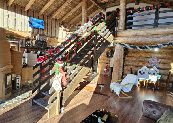 Zrubový rodinný dom v obci Hnilčík-Bindt, okres Sp. Nová Ves