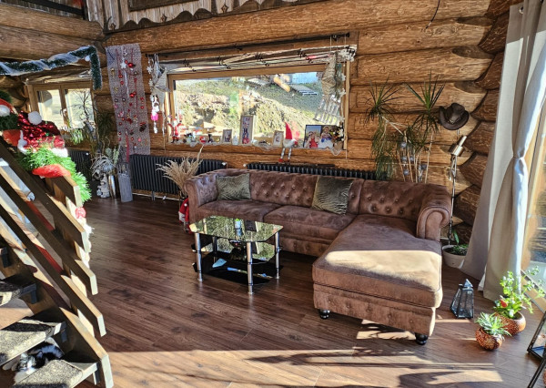 Zrubový rodinný dom v obci Hnilčík-Bindt, okres Sp. Nová Ves