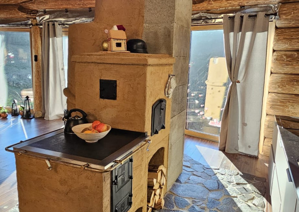 Zrubový rodinný dom v obci Hnilčík-Bindt, okres Sp. Nová Ves