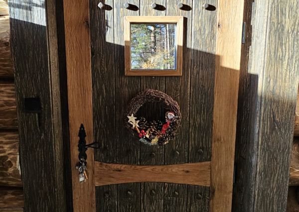 Zrubový rodinný dom v obci Hnilčík-Bindt, okres Sp. Nová Ves