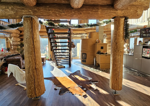 Zrubový rodinný dom v obci Hnilčík-Bindt, okres Sp. Nová Ves