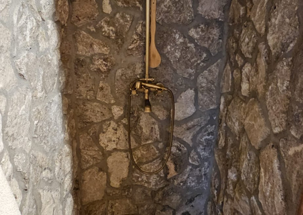 Zrubový rodinný dom v obci Hnilčík-Bindt, okres Sp. Nová Ves