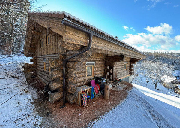 Zrubový rodinný dom v obci Hnilčík-Bindt, okres Sp. Nová Ves