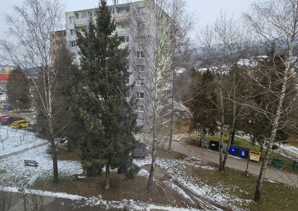 Tehlový byt 3+1 s balkónom v Gelnici