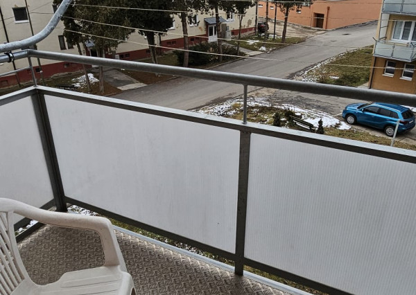 Tehlový byt 3+1 s balkónom v Gelnici