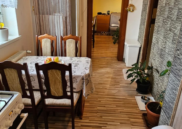 Rodinný dom s 2 samost. bytov. jednotkami v obci Jamník, SNV