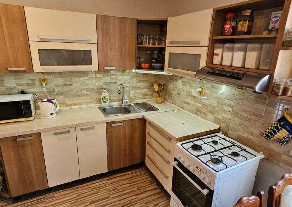 Rodinný dom s 2 samost. bytov. jednotkami v obci Jamník, SNV