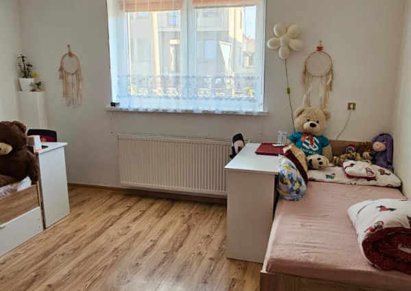 Rodinný dom s 2 samost. bytov. jednotkami v obci Jamník, SNV