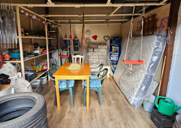 Rodinný dom s 2 samost. bytov. jednotkami v obci Jamník, SNV