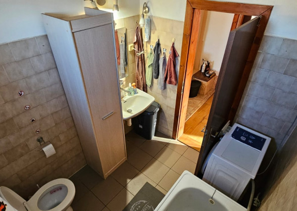 Rodinný dom s 2 samost. bytov. jednotkami v obci Jamník, SNV