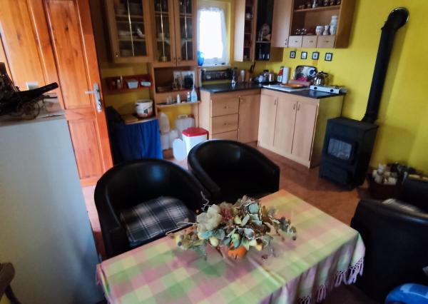 Pekná útulná chatka so záhradkou